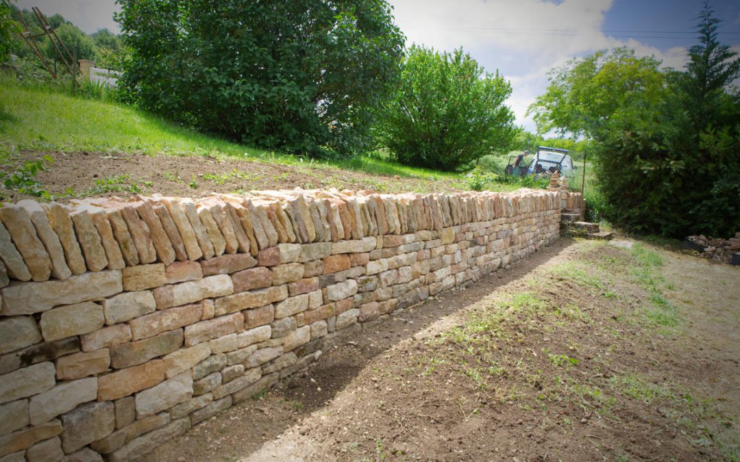 Mur de soutènement à Bresse-sur-Grosne (71)
