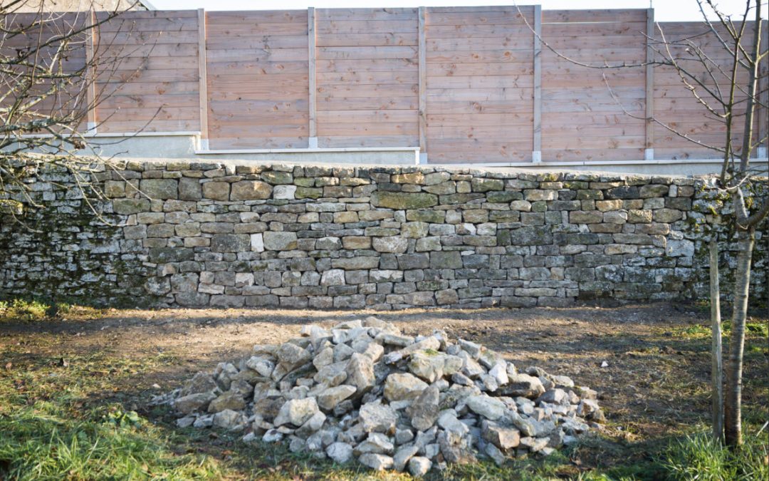 Mur de clôture à Valay (70)